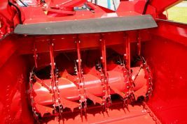 Dpr 4000 sd - désileuse pailleuse Jeantil - longueur intérieure caisse 2.77 m - semi-portée, adaptée bottes rondes et cubiques_3