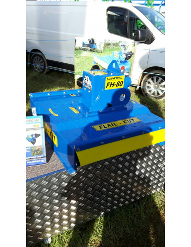 Gyrobroyeur avec largeur de 80cm adapté aux mini-pelles