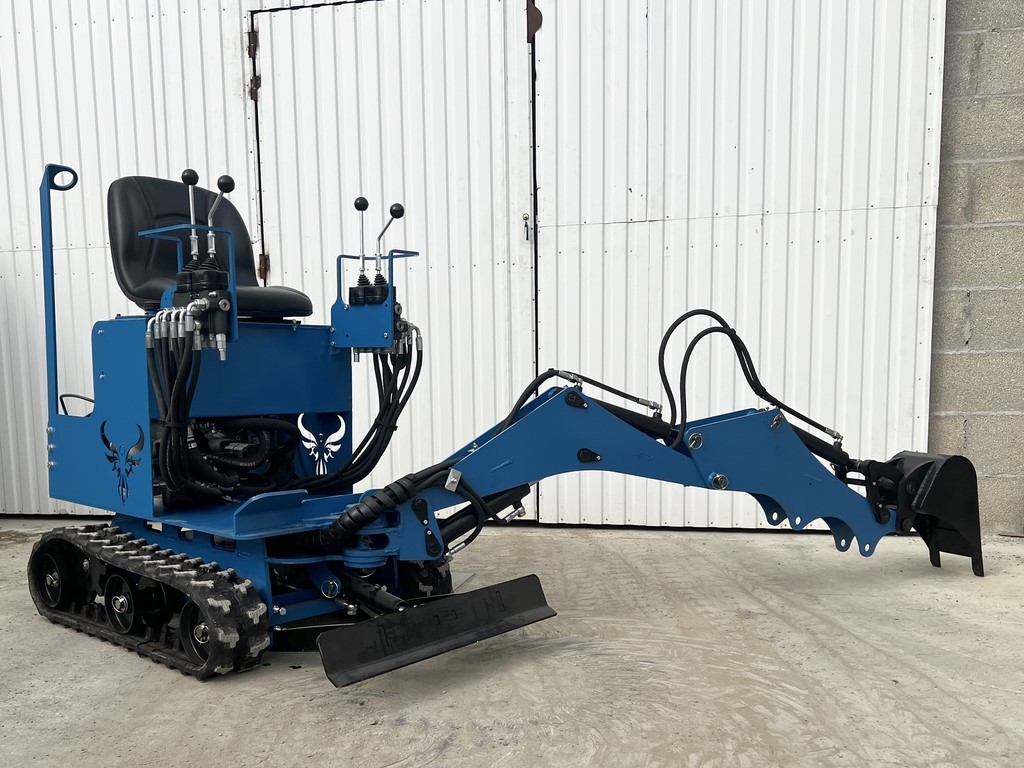 Micro-pelle pour tous vos travaux de jardinage, aménagement de terrain - hirondelle 6.5 cv_3