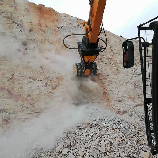 Fraise hydraulique pour pelle hydraulique et mini-chargeuse - Pression bar 300 - 350 - MB-R700_4