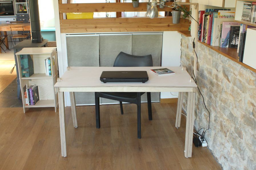 9006 - Bureau droit design en bois réversible avec mât pour éclairage - Openwood - Made in France - démontable à la main_3