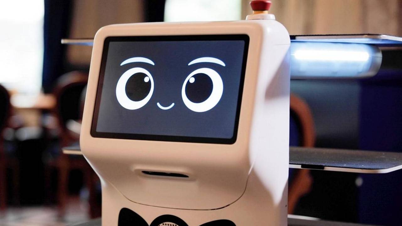 Robot serveur Plato pour restaurants et hôtellerie - fabriqué en France - autonome et intelligent_3