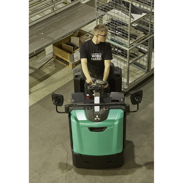 Tracteur électrique Mitsubishi Vantia TBR50N2 - 5000 kg - ergonomique et performant_3