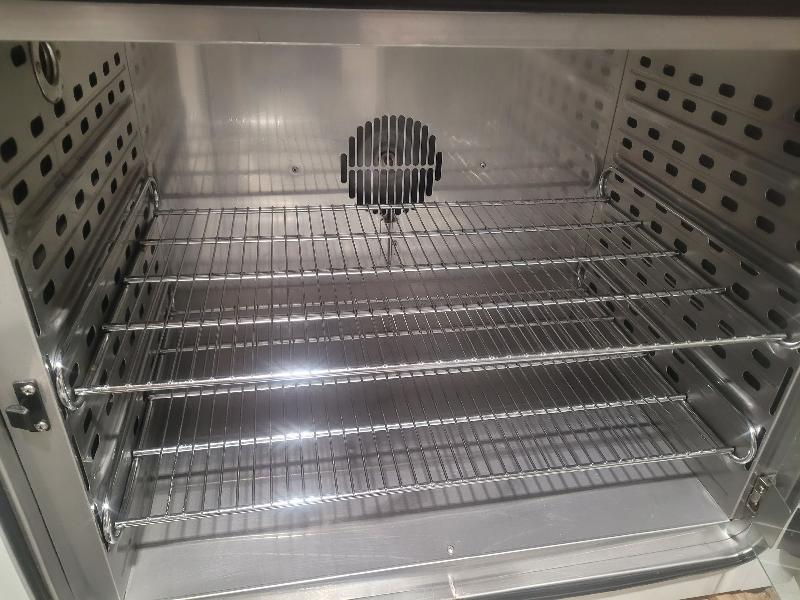 Incubateur / étuve réfrigéré BINDER KB-115 avec convection forcée 100°C_3