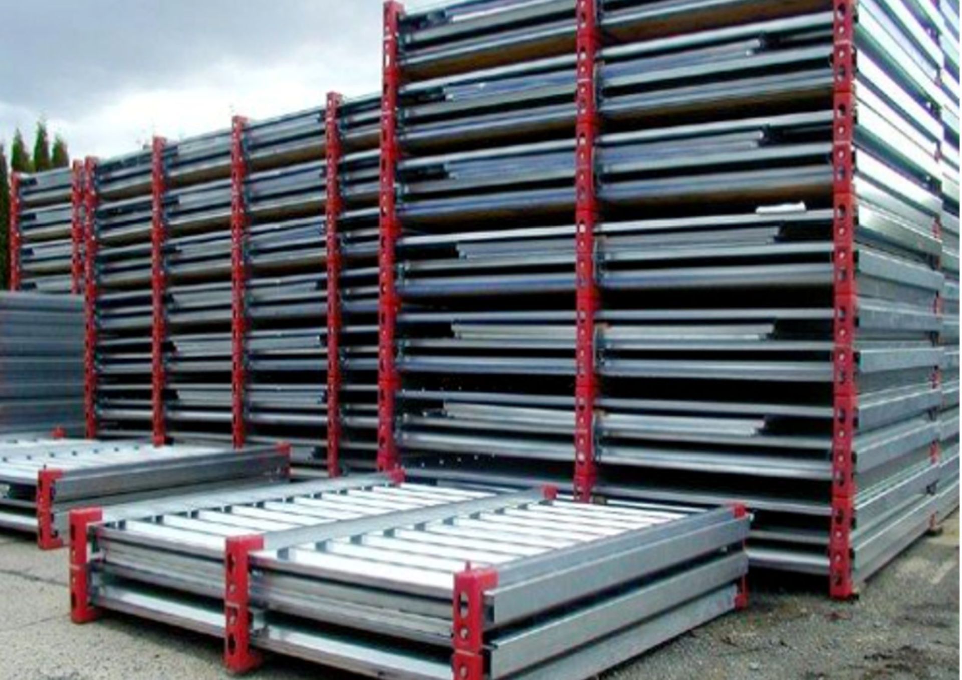 Conteneur de stockage superposable en acier galvanisé et panneaux sandwich -  Taille 10, 20 et 40 pieds_3