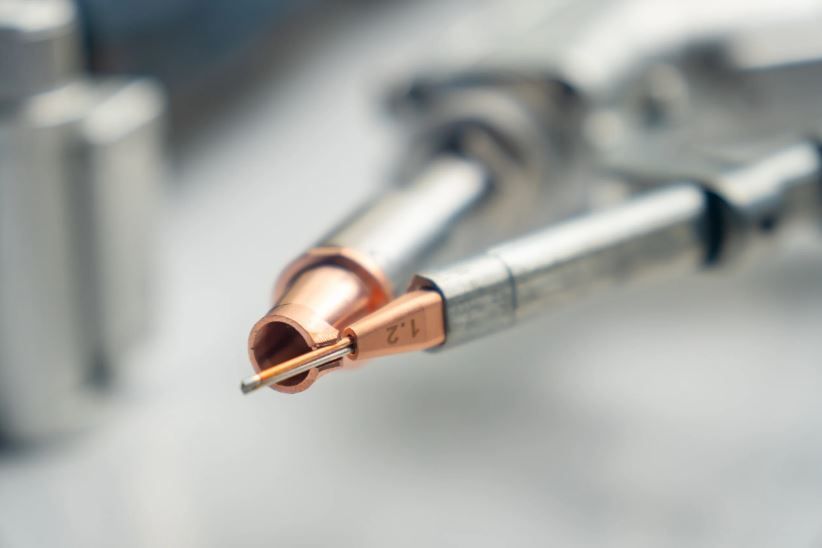 Poste de soudure laser 3-en-1 avec refroidissement liquide - 1500W en monophasé_3