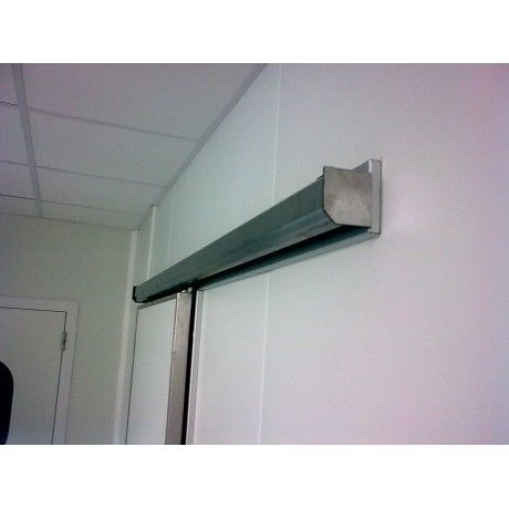 Porte coulissante sur mesure pour cuisines et laboratoires