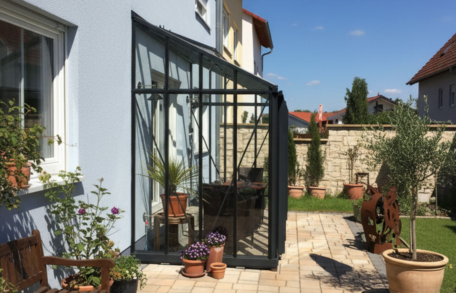 Serre en verre adossée adapté aux petits patios qu'aux grands jardins - Arcadia_3
