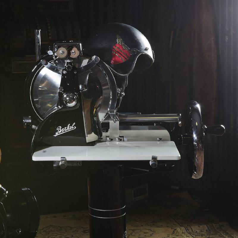 Trancheuse manuelle Volano P15 - Noir - Lame 285 mm - Design artisanal et haut de gamme - Marque BERKEL_3