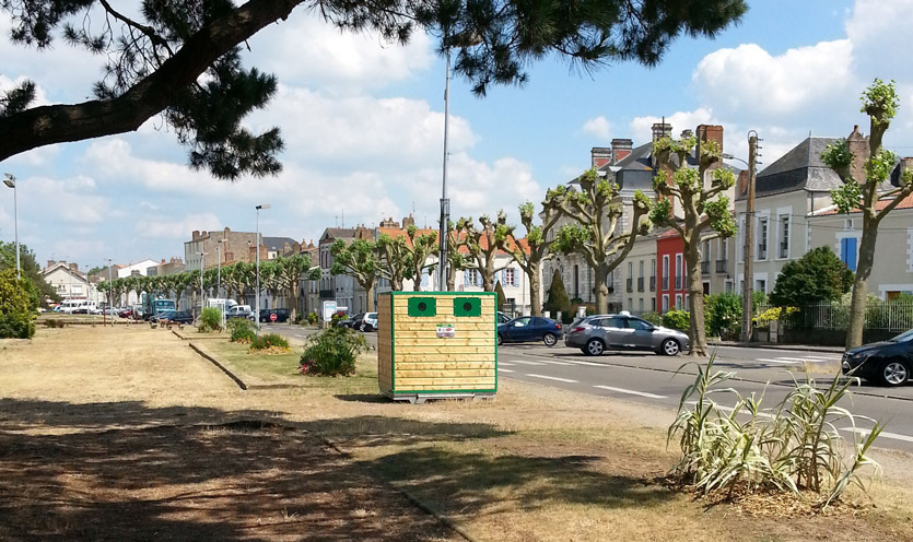 Colonne aérienne d'apport volontaire polytri bois_3