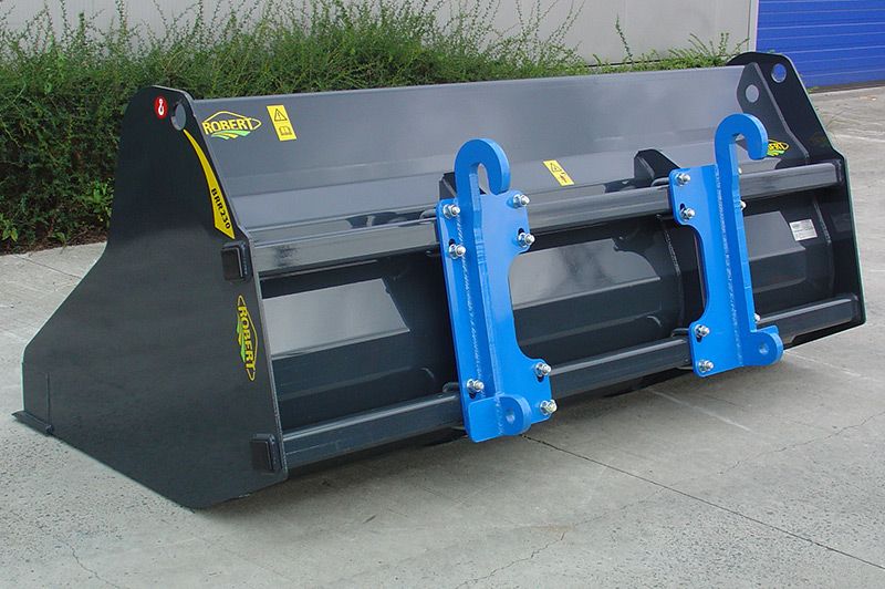 Godet de reprise - Atelier Robert - forme étudiée pour faible résistance de pénétration avec aciers haute résistance et lame Hardox 400 HB_3