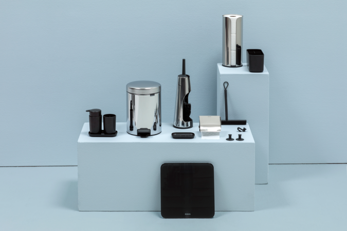 Distributeur de papier hygiénique ReNew - Brilliant Steel - Contient 3 rouleaux - Design minimaliste et hygiénique_3