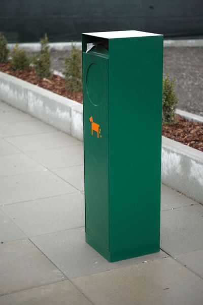 Cp110 - poubelle publique - mmcité 1 a.S. - caponiche avec un rouleau de sachets plastiques, 32 l, avec couvercle_3