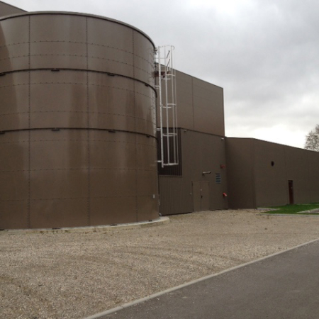 Réservoir d'eau en acier galvanisé avec résistance anti-gel intégrée