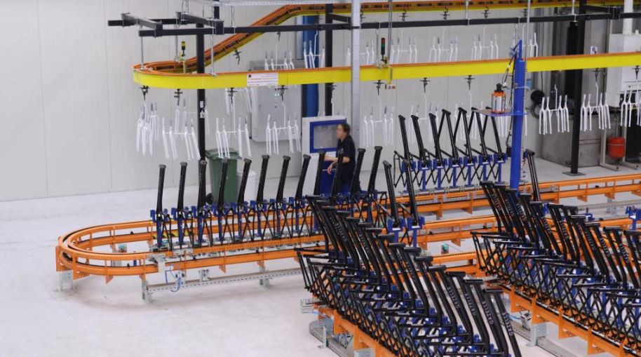 Convoyeur au sol F1 Power & Free - Charge jusqu'à 300 kg - Composants interchangeables T1_3