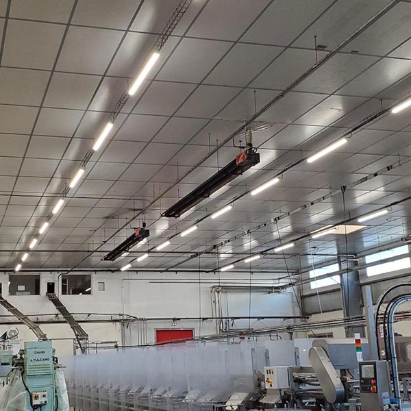 Eclairage industriel conçu pour l'éclairage de grandes surfaces commerciales, de fabrication et d'entreposage- LIGNE SELINEA 2_3