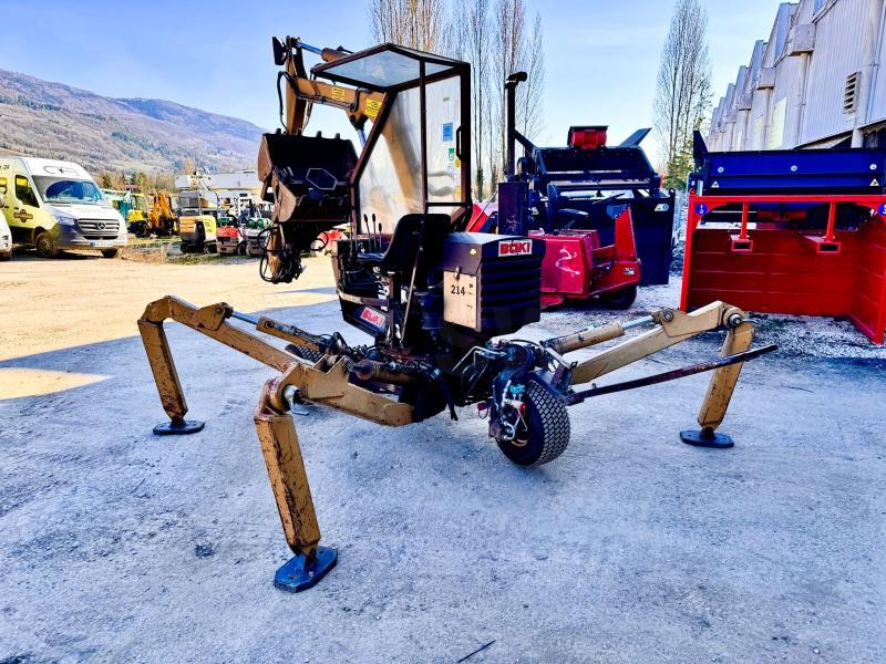 Boki KIEFER 2550 Grue araignée compacte automotrice_3