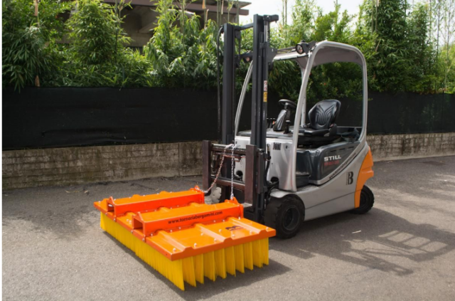 Balai pour chariot élévateur en Polypropylène renforcé - Bergamini_3