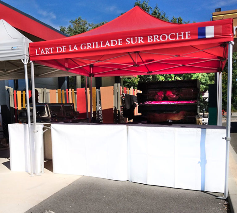 Barnum pliable robuste, lavable, facile à monter et à démonter de mobigrill, pour travailler confortablement à l'extérieur_3