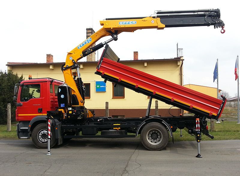 Grue auxiliaire medium 255 - effer - pression 340 bar - capacité de levage entre 10 et 30 txm_3