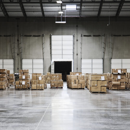 Portail sectionnel vertical GVL - approprié pour entrepôts logistiques avec hauteurs structurelles très élevées_3