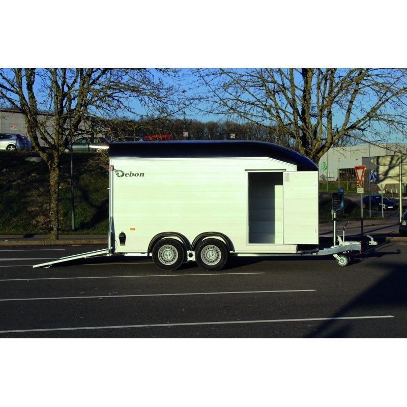 Fourgon Roadster 700 avec dimensions intérieures de 3760x1810x2010 mm