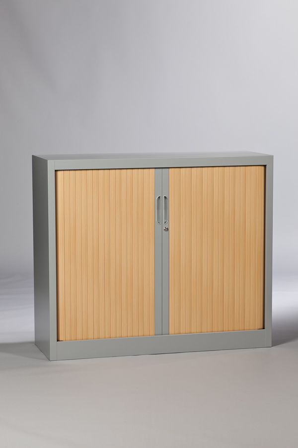 Armoire métallique à lames terminales anti-intrusion