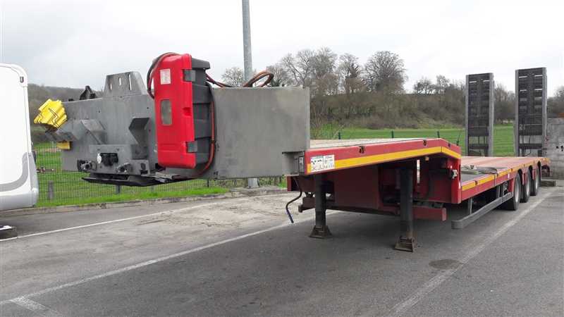 Remorque porte-engins Maxtrailer - référence 6400 - semi-remorque 3 essieux - 48T PTC - suspension pneumatique_3