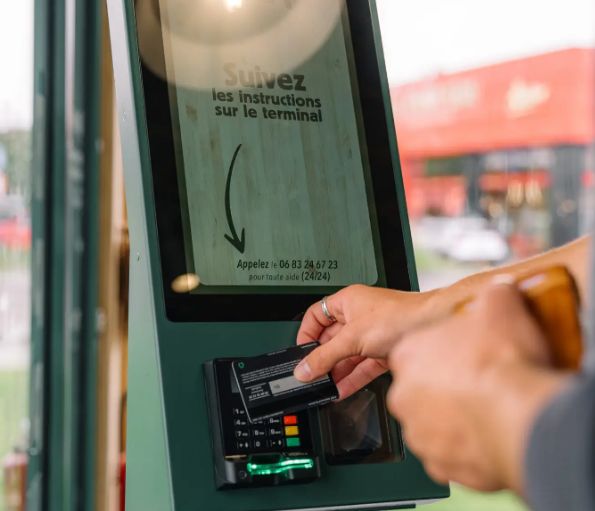 Kiosque commercial modulaire flexible, esthétique et hygiénique BCM - Disponible en achat ou en location courte/longue durée_3