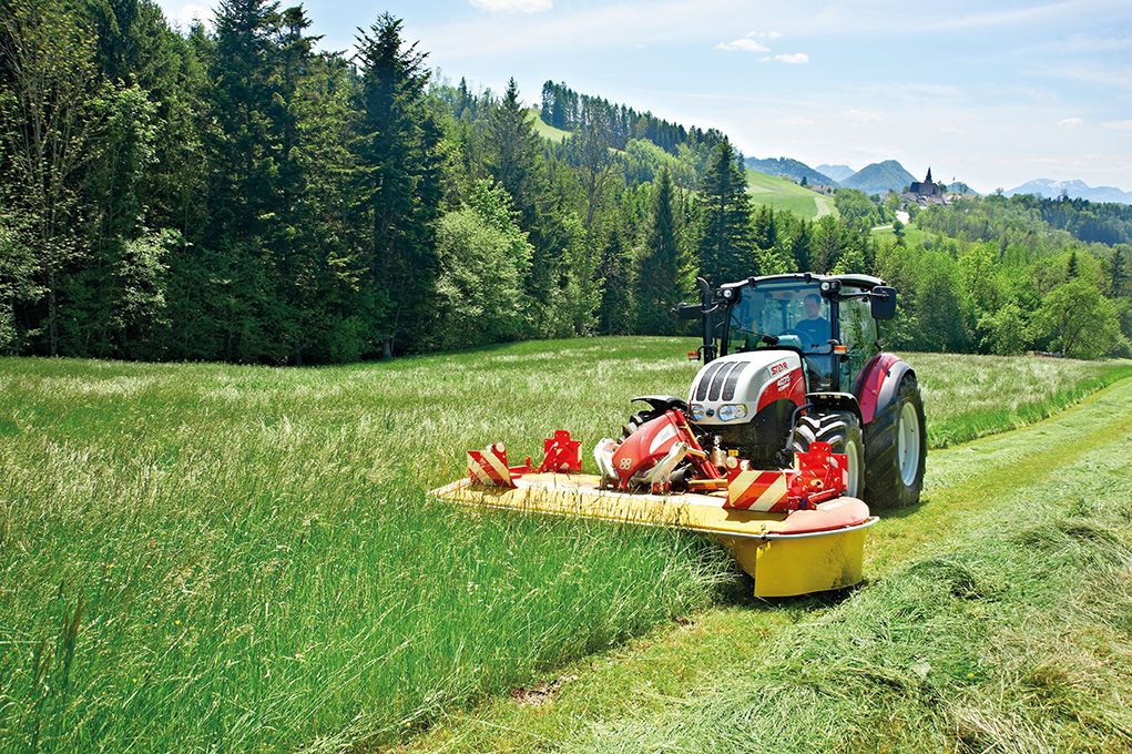 4075 - 4115 Kompakt Tracteur Agricole Steyr - Puissance de 75 à 114 ch - Maniable, polyvalent, cabine spacieuse_3