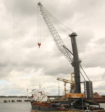 Grue mobile portuaire haute performance LHM 800 pour le transport maritime