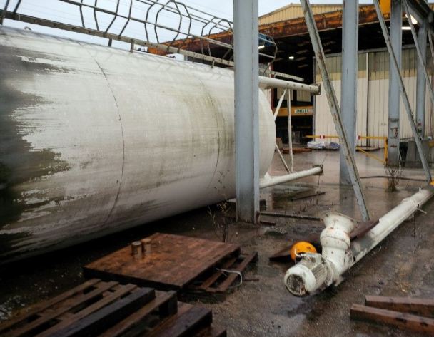 Silo 30 tonnes + vis à ciment_3