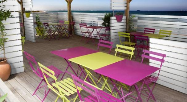 Clôture PVC quasi-occultante haut de gamme - Chloris Pleine - Gamme Prestige - Sur-mesure avec lames robustes en PVC et finitions modernes_3