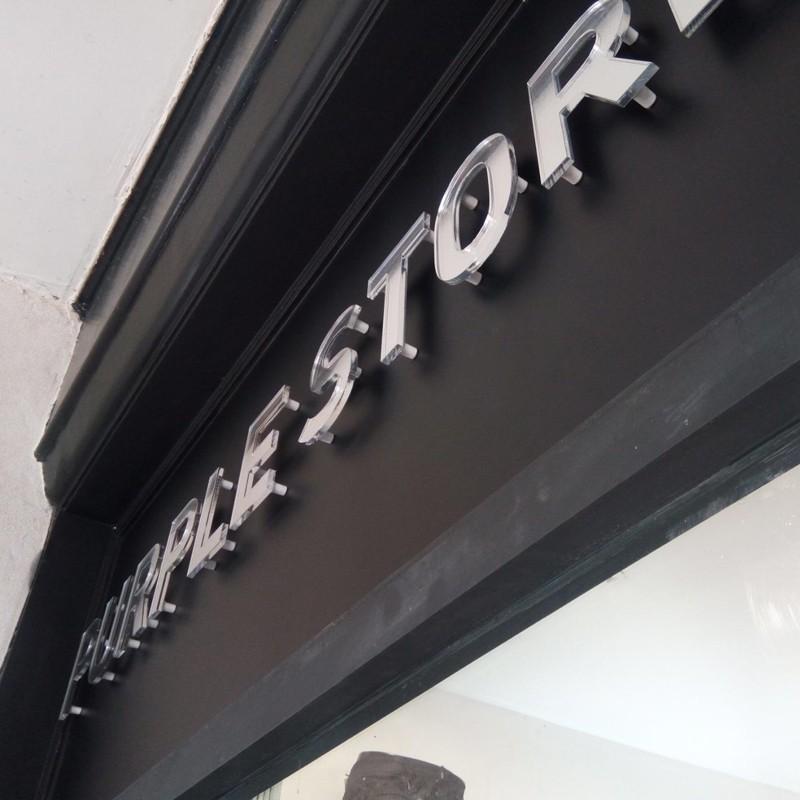 Enseigne lettres découpées Plexiglas translucide avec dos adhésif - Lettres, Noir mat_3