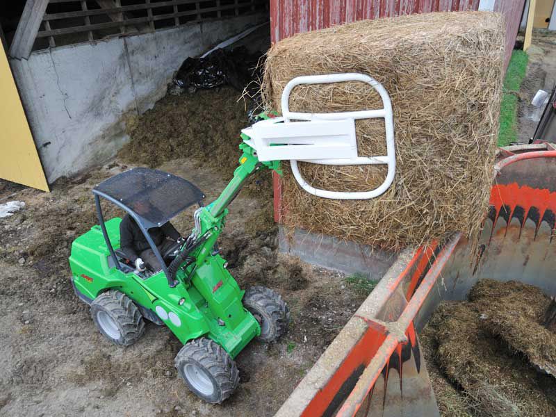 Pince à balles légère et robuste pour usage agricole