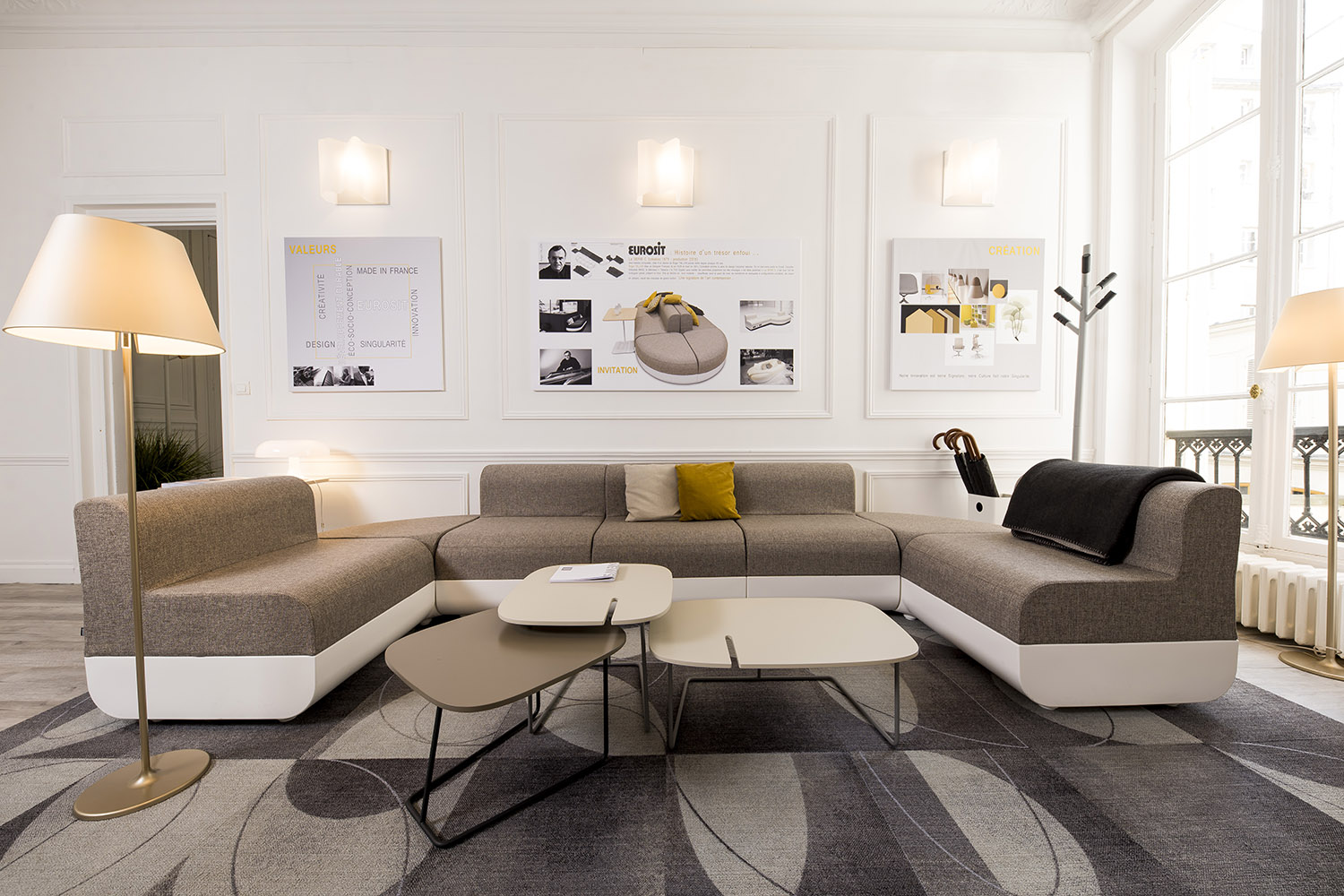 Canapé d'accueil contemporain et ergonomique pour zones de réception_3