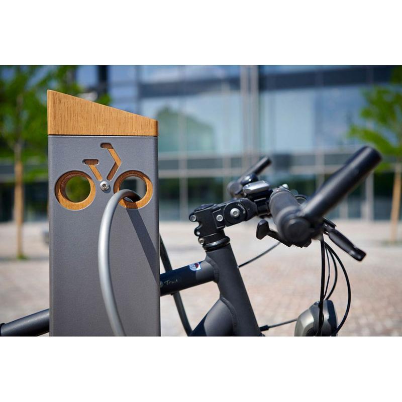 Appui vélos Silaos® - Réf : 207396.Gpro.Chec - Tube acier avec pommeau en chêne certifié PEFC_3