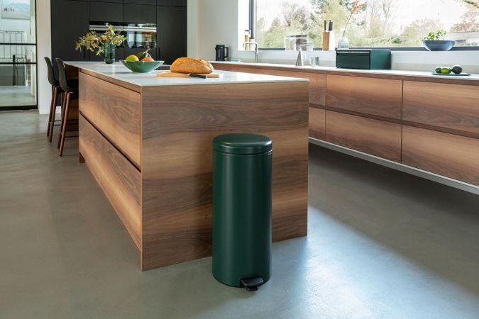 Poubelle à pédale newIcon 30 litres - Pine Green - Brabantia - Design emblématique et fiable_3