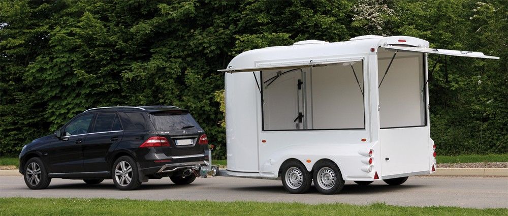 Remorque fourgon Centaure avec béquilles arrière et lumières intérieures