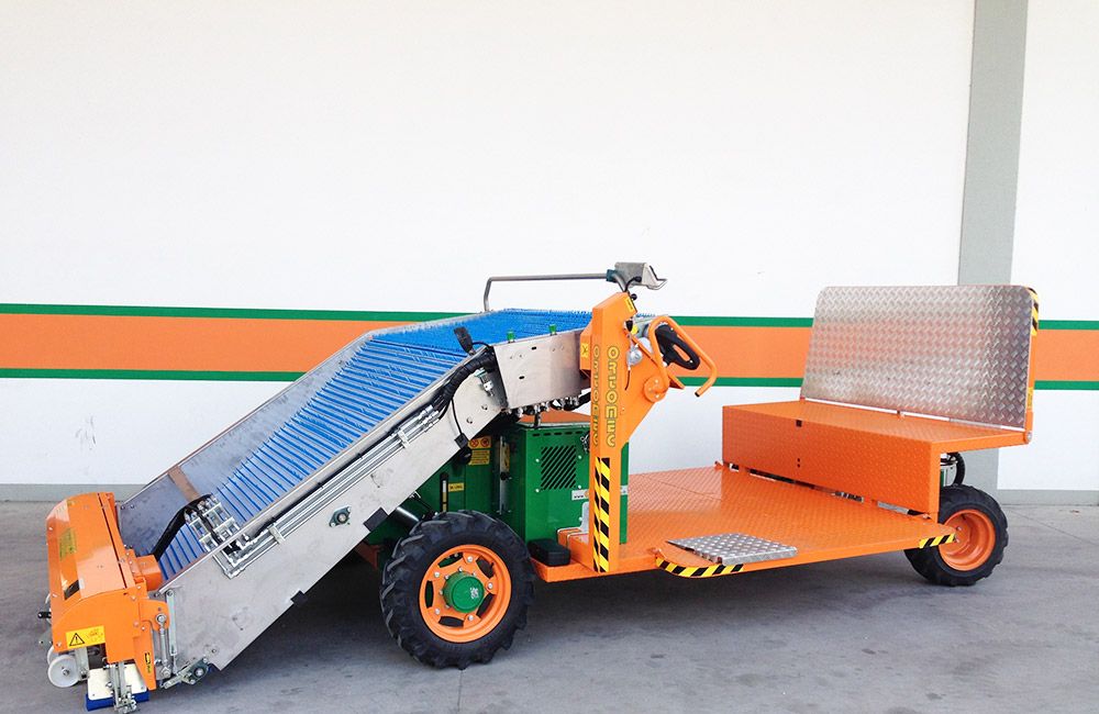 Récolteuse de légumes automotrice 8100 Herbex - Ortomec SRL - largeur de la tête de récolte 130 à 180 cm_3