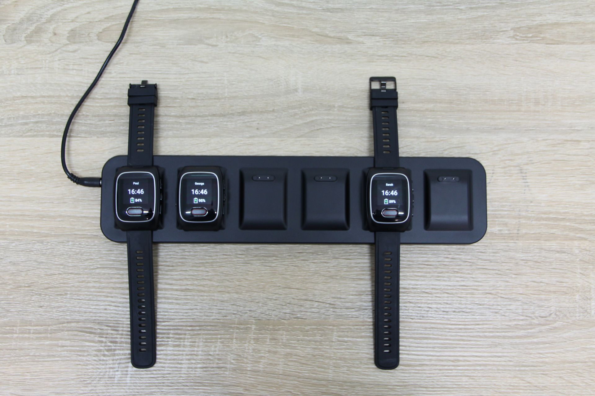 Station de charge 6 emplacements e-WX.MUCS pour montres PTI-DATI_3