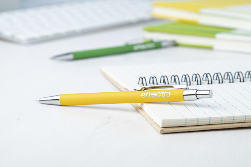 Stylo à bille en aluminium - finition caoutchoutée - gravure laser effet miroir - encre bleue_3