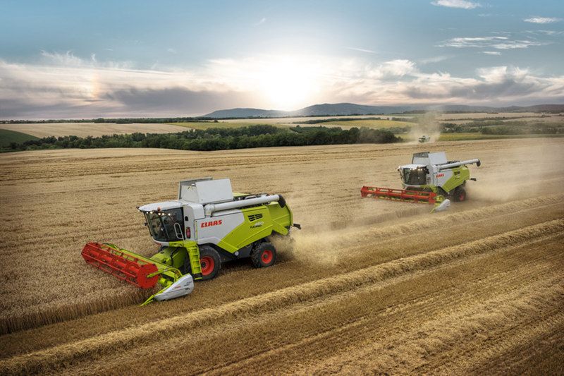 Tucano 450-320 moissonneuse batteuse - class - trémie (l) 10000_3