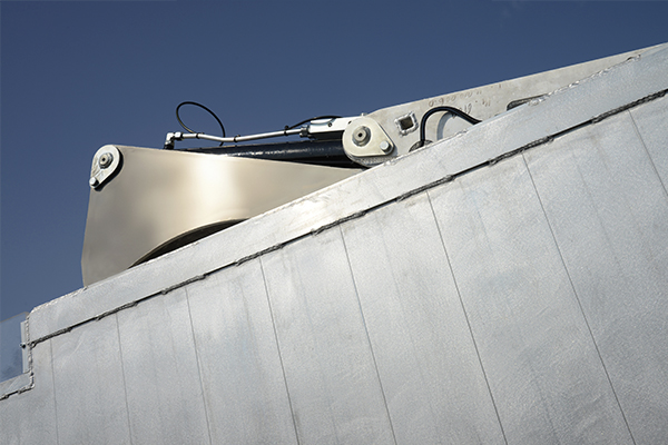 Citadines Compactes - URBANEA - format réduit - idéale pour centres-villes étroits - aluminium - trémie haute ou basse_3