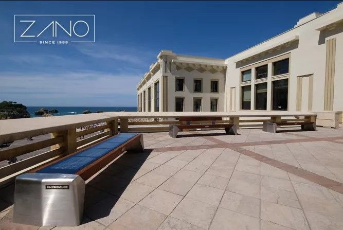 Banc éco-conçu résistant aux conditions climatiques avec matériaux durables