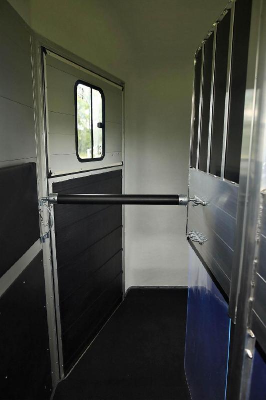 Van à chevaux CHEVAL LIBERTE - touring country  - 2 essieux - 2 places - PTAC 1400-2600 Kg - Référence MA1828SN_3