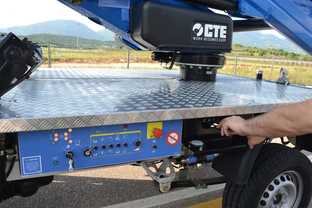 Zed 20.3 a+h - nacelle VL CTE - 20 m avec double pantographe et bras télescopique_3