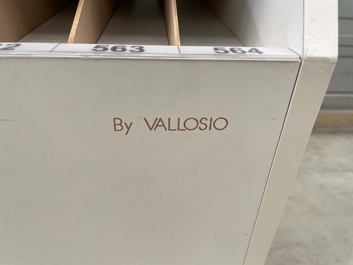 Meuble dynamique blanc d'occasion sur roulettes avec casier-tiroir arrière - Réf P21091200_3