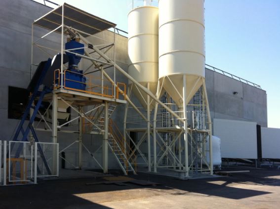 Centrale ROMETA avec malaxeur planétaire pour béton homogène