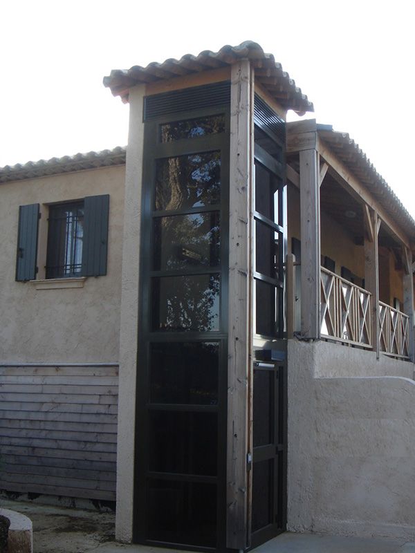 Ascenseur privatif sur-mesure - intérieur et extérieur - jusqu'à 500kg - normes EN 81-41_3